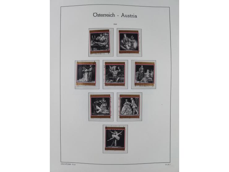 1945/78, postfrische und meist zusätzlich gestempelte Sammlung, in den Hauptnummern komplett, dabei Renner-Kleinbogen und Vög