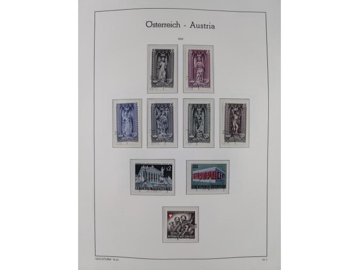 1945/78, postfrische und meist zusätzlich gestempelte Sammlung, in den Hauptnummern komplett, dabei Renner-Kleinbogen und Vög