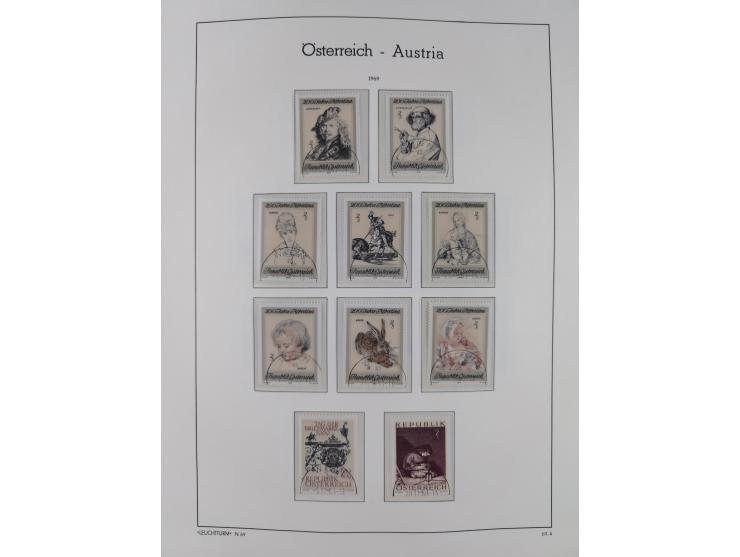 1945/78, postfrische und meist zusätzlich gestempelte Sammlung, in den Hauptnummern komplett, dabei Renner-Kleinbogen und Vög