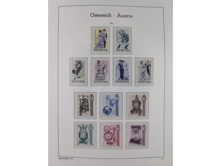 1945/78, postfrische und meist zusätzlich gestempelte Sammlung, in den Hauptnummern komplett, dabei Renner-Kleinbogen und Vög