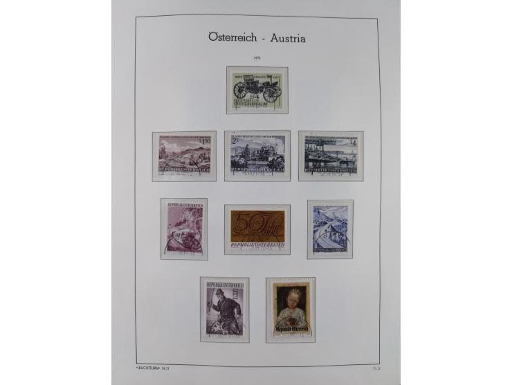 1945/78, postfrische und meist zusätzlich gestempelte Sammlung, in den Hauptnummern komplett, dabei Renner-Kleinbogen und Vög