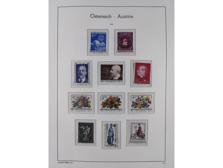 1945/78, postfrische und meist zusätzlich gestempelte Sammlung, in den Hauptnummern komplett, dabei Renner-Kleinbogen und Vög