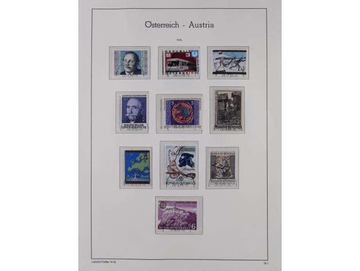 1945/78, postfrische und meist zusätzlich gestempelte Sammlung, in den Hauptnummern komplett, dabei Renner-Kleinbogen und Vög