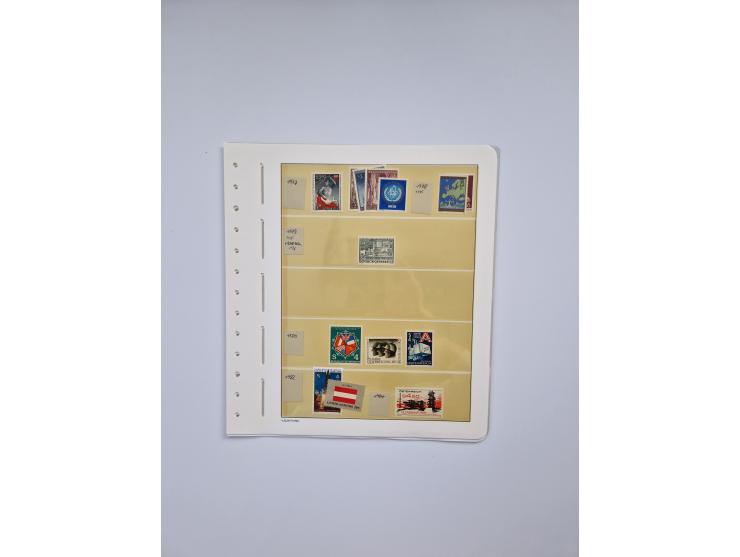 1899/2023, überkomplette postfrische und zusätzlich etwas gestempelte Sammlung in 12 Vordruckalben und losen Blättern, ab 194