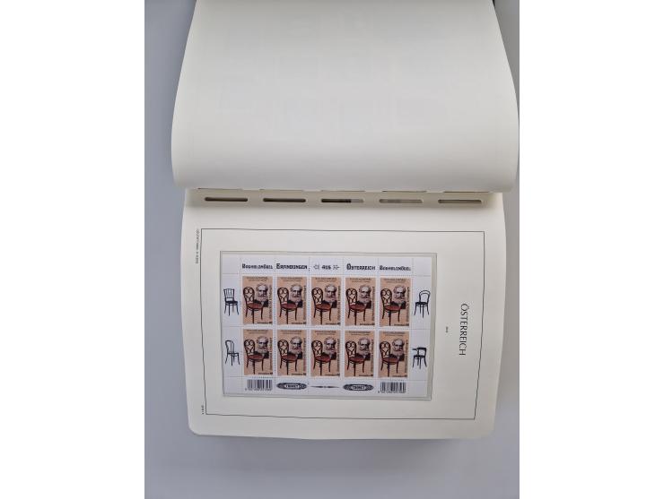 1899/2023, überkomplette postfrische und zusätzlich etwas gestempelte Sammlung in 12 Vordruckalben und losen Blättern, ab 194