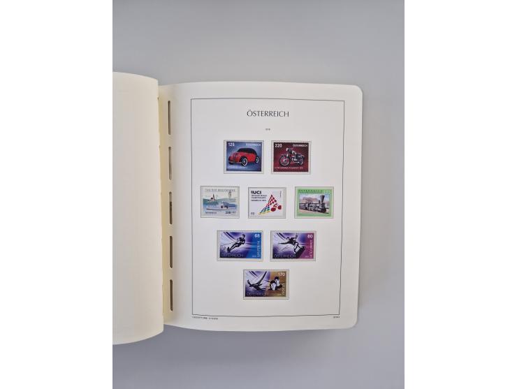 1899/2023, überkomplette postfrische und zusätzlich etwas gestempelte Sammlung in 12 Vordruckalben und losen Blättern, ab 194