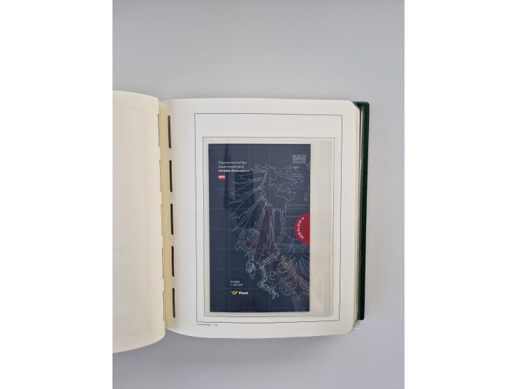 1899/2023, überkomplette postfrische und zusätzlich etwas gestempelte Sammlung in 12 Vordruckalben und losen Blättern, ab 194