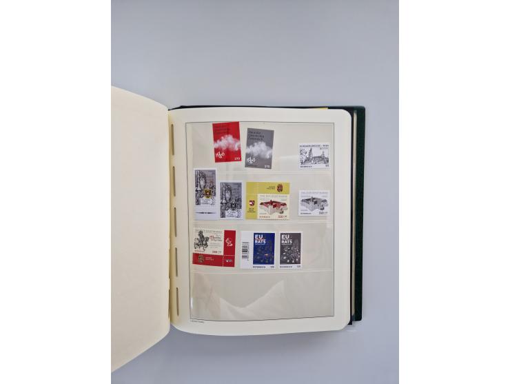 1899/2023, überkomplette postfrische und zusätzlich etwas gestempelte Sammlung in 12 Vordruckalben und losen Blättern, ab 194