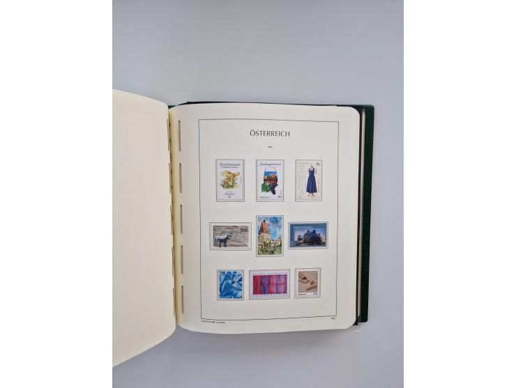1899/2023, überkomplette postfrische und zusätzlich etwas gestempelte Sammlung in 12 Vordruckalben und losen Blättern, ab 194