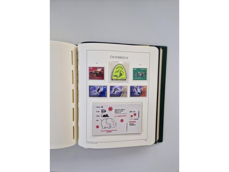 1899/2023, überkomplette postfrische und zusätzlich etwas gestempelte Sammlung in 12 Vordruckalben und losen Blättern, ab 194