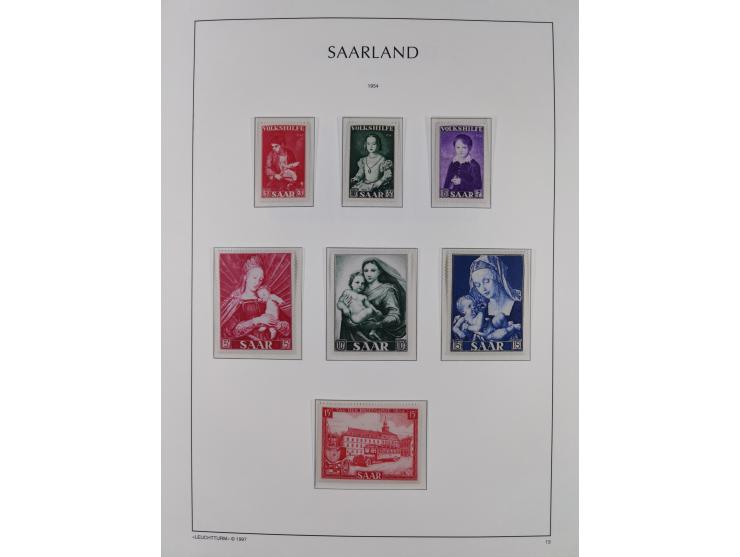 1947/59, in den Hauptnummern komplette Sammlung inkl. Dienstmarken, dabei viele Zwischenstegpaare, Hochwasserblockpaar sign. 