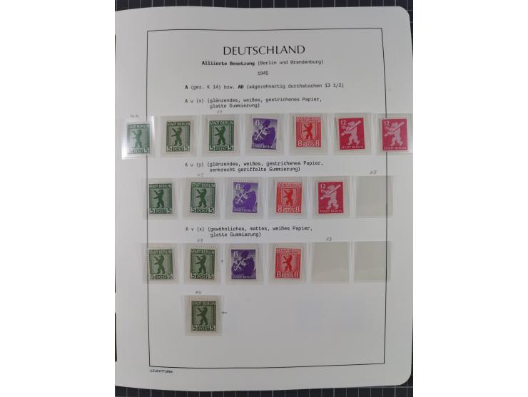 1945/49, meist postfrische Sammlung, dabei viele komplette Ausgaben, u.a. Mi.-Nr. 95AXatUs (2), Bl. 1x Bogenecke, Bl. 3-5, Bl