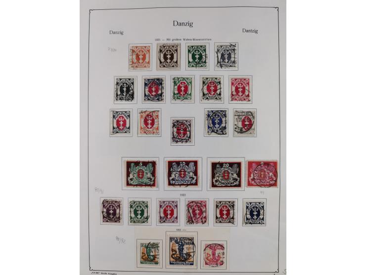 1920/39, meist gestempelte Sammlung ab Aufdruckausgaben, inkl. Dienstmarken, dabei komplette Sätze, Block 1-3, Dienstmarken, 