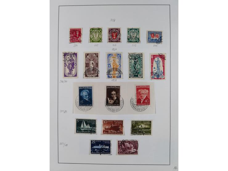 1920/39, meist gestempelte Sammlung ab Aufdruckausgaben, inkl. Dienstmarken, dabei komplette Sätze, Block 1-3, Dienstmarken, 