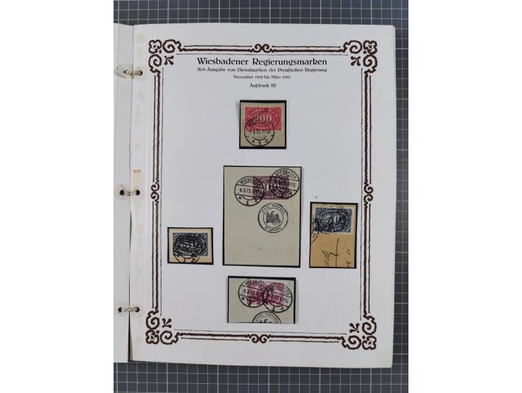 1922/23, umfangreiche, alte Ausstellungssammlung “Wiesbadener Regierungsmarken” mit vielen ungebrauchten und gestempelten Mar