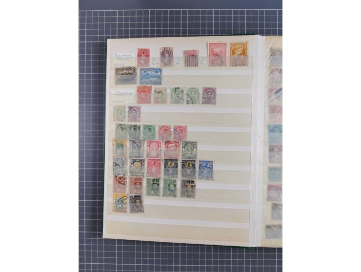 1860/1950, assembly noted USA, British Colonies, South America etc., some different, mostly in good condition, in one album.