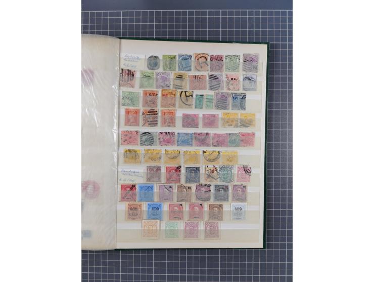 1860/1950, assembly noted USA, British Colonies, South America etc., some different, mostly in good condition, in one album.