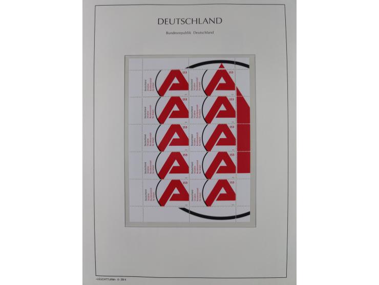 1949/2024, umfangreiche postfrische und zusätzlich teils gestempelte Sammlung in über 100 Vordruckalben und hunderten losen B