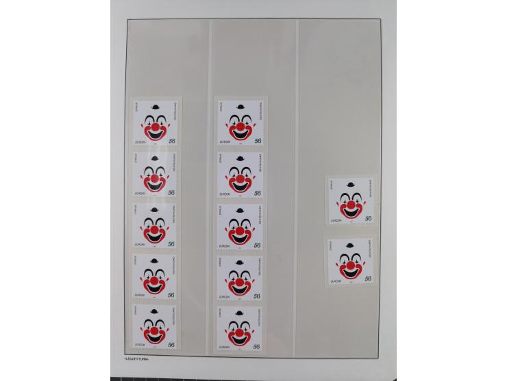 1949/2024, umfangreiche postfrische und zusätzlich teils gestempelte Sammlung in über 100 Vordruckalben und hunderten losen B