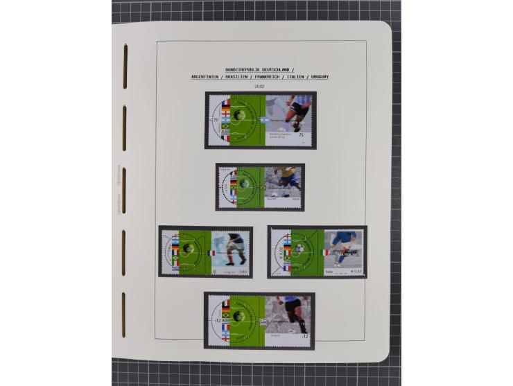 1949/2024, umfangreiche postfrische und zusätzlich teils gestempelte Sammlung in über 100 Vordruckalben und hunderten losen B