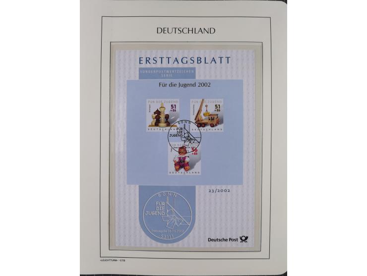 1949/2024, umfangreiche postfrische und zusätzlich teils gestempelte Sammlung in über 100 Vordruckalben und hunderten losen B