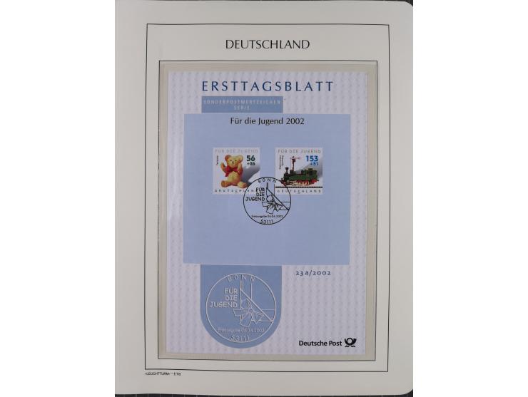 1949/2024, umfangreiche postfrische und zusätzlich teils gestempelte Sammlung in über 100 Vordruckalben und hunderten losen B