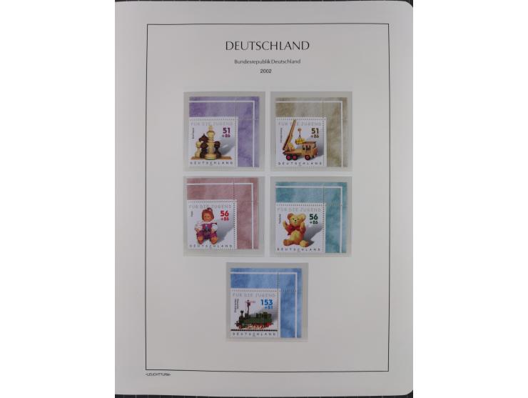 1949/2024, umfangreiche postfrische und zusätzlich teils gestempelte Sammlung in über 100 Vordruckalben und hunderten losen B