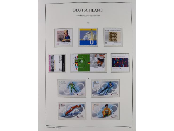 1949/2024, umfangreiche postfrische und zusätzlich teils gestempelte Sammlung in über 100 Vordruckalben und hunderten losen B