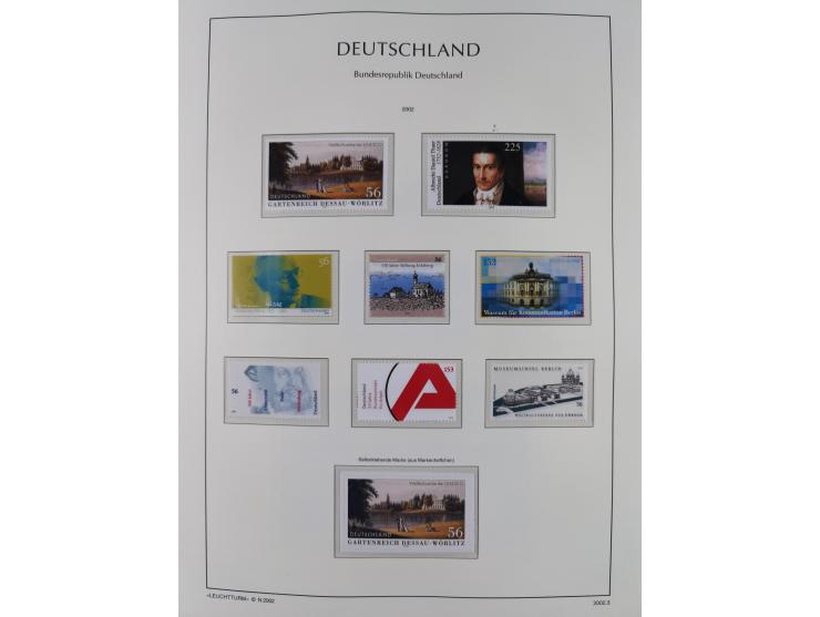 1949/2024, umfangreiche postfrische und zusätzlich teils gestempelte Sammlung in über 100 Vordruckalben und hunderten losen B