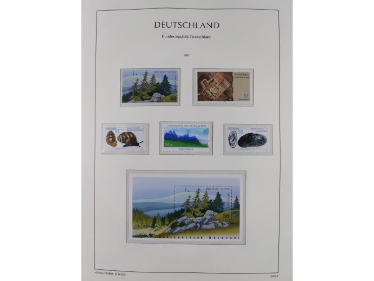 1949/2024, umfangreiche postfrische und zusätzlich teils gestempelte Sammlung in über 100 Vordruckalben und hunderten losen B