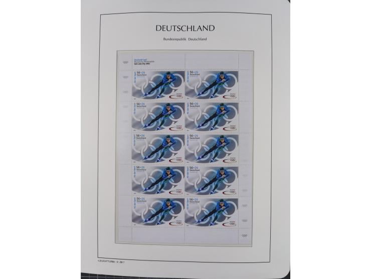 1949/2024, umfangreiche postfrische und zusätzlich teils gestempelte Sammlung in über 100 Vordruckalben und hunderten losen B