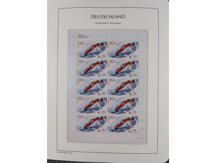 1949/2024, umfangreiche postfrische und zusätzlich teils gestempelte Sammlung in über 100 Vordruckalben und hunderten losen B