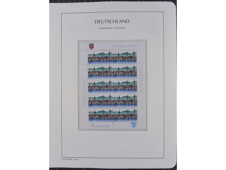 1949/2024, umfangreiche postfrische und zusätzlich teils gestempelte Sammlung in über 100 Vordruckalben und hunderten losen B