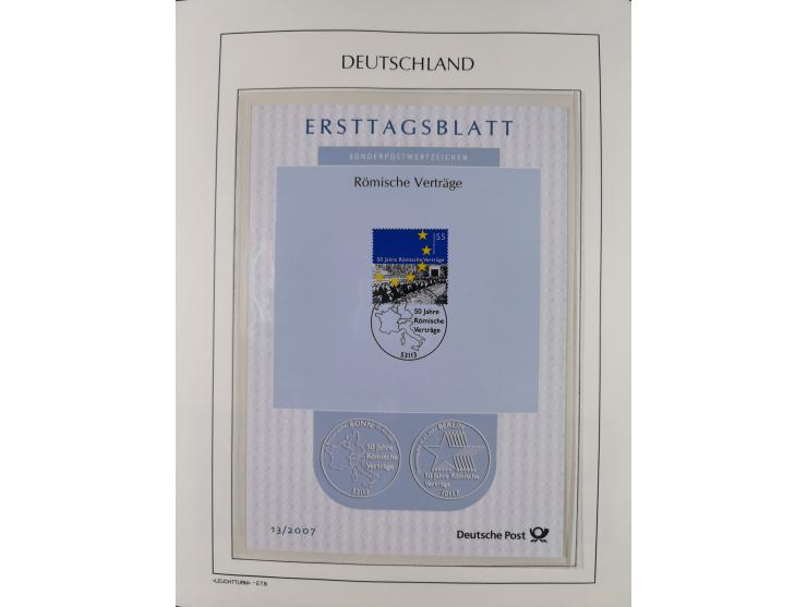 1949/2024, umfangreiche postfrische und zusätzlich teils gestempelte Sammlung in über 100 Vordruckalben und hunderten losen B