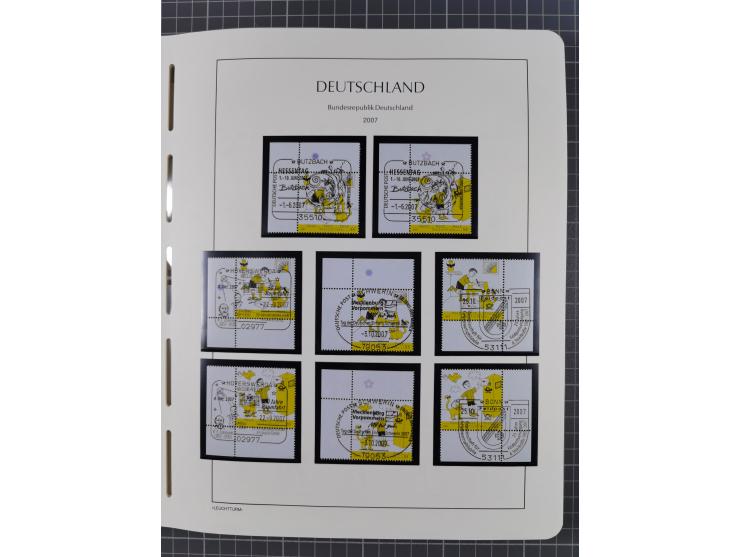 1949/2024, umfangreiche postfrische und zusätzlich teils gestempelte Sammlung in über 100 Vordruckalben und hunderten losen B