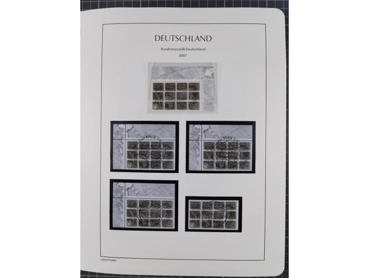 1949/2024, umfangreiche postfrische und zusätzlich teils gestempelte Sammlung in über 100 Vordruckalben und hunderten losen B