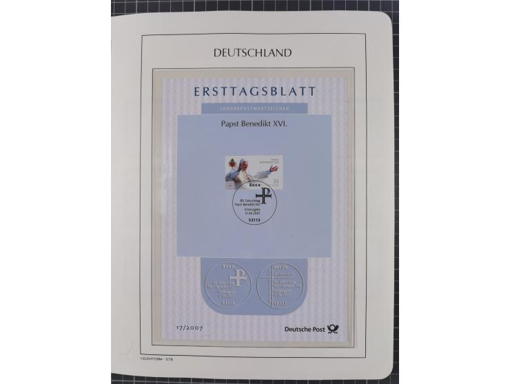 1949/2024, umfangreiche postfrische und zusätzlich teils gestempelte Sammlung in über 100 Vordruckalben und hunderten losen B