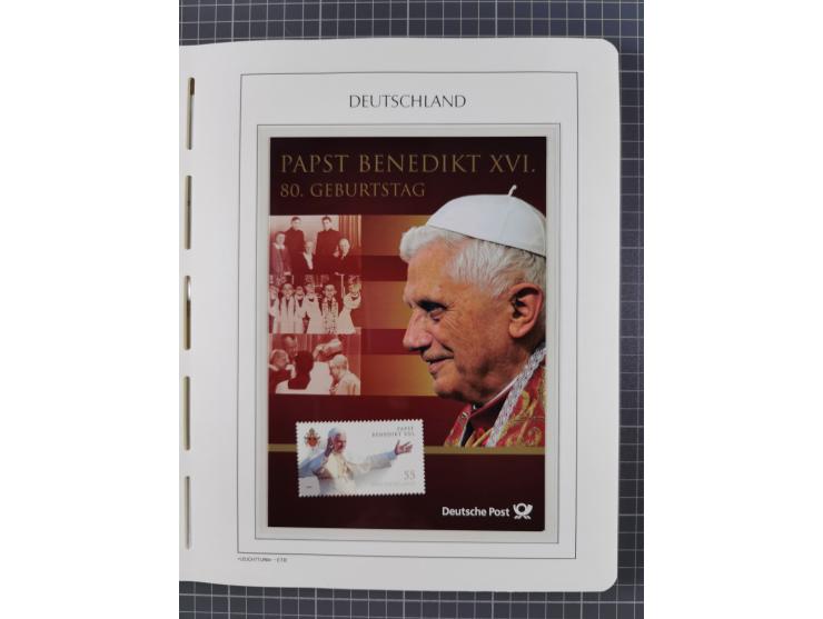1949/2024, umfangreiche postfrische und zusätzlich teils gestempelte Sammlung in über 100 Vordruckalben und hunderten losen B