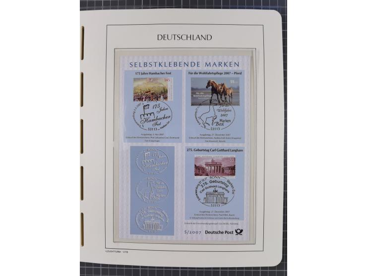 1949/2024, umfangreiche postfrische und zusätzlich teils gestempelte Sammlung in über 100 Vordruckalben und hunderten losen B