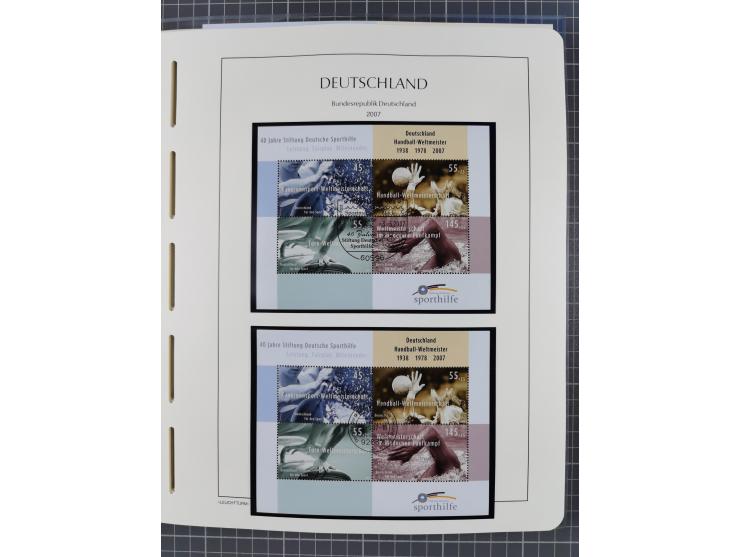 1949/2024, umfangreiche postfrische und zusätzlich teils gestempelte Sammlung in über 100 Vordruckalben und hunderten losen B