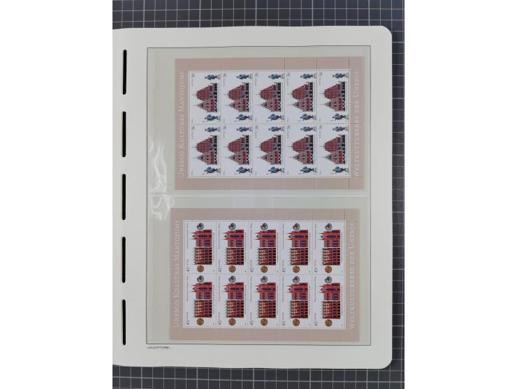 1949/2024, umfangreiche postfrische und zusätzlich teils gestempelte Sammlung in über 100 Vordruckalben und hunderten losen B