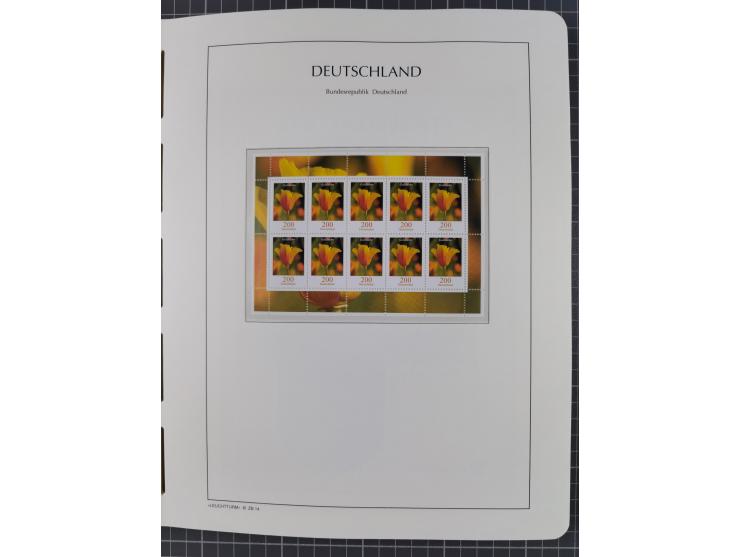 1949/2024, umfangreiche postfrische und zusätzlich teils gestempelte Sammlung in über 100 Vordruckalben und hunderten losen B