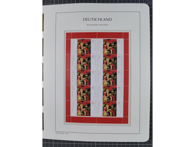 1949/2024, umfangreiche postfrische und zusätzlich teils gestempelte Sammlung in über 100 Vordruckalben und hunderten losen B