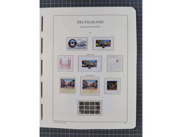 1949/2024, umfangreiche postfrische und zusätzlich teils gestempelte Sammlung in über 100 Vordruckalben und hunderten losen B