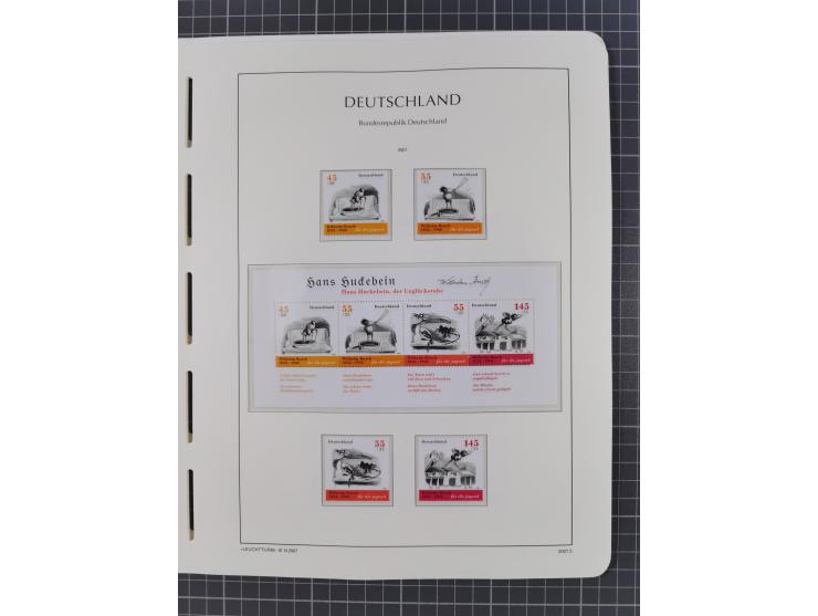 1949/2024, umfangreiche postfrische und zusätzlich teils gestempelte Sammlung in über 100 Vordruckalben und hunderten losen B