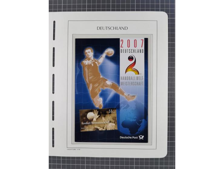 1949/2024, umfangreiche postfrische und zusätzlich teils gestempelte Sammlung in über 100 Vordruckalben und hunderten losen B