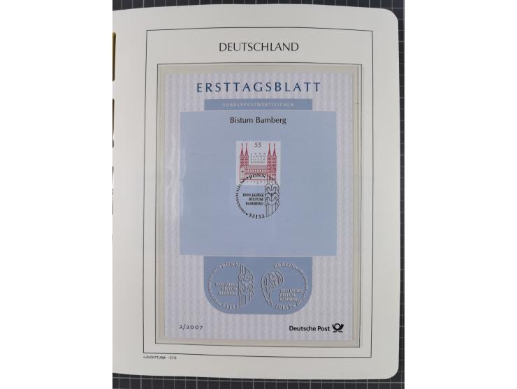 1949/2024, umfangreiche postfrische und zusätzlich teils gestempelte Sammlung in über 100 Vordruckalben und hunderten losen B