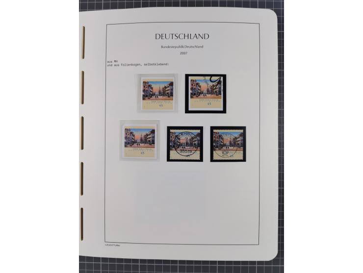 1949/2024, umfangreiche postfrische und zusätzlich teils gestempelte Sammlung in über 100 Vordruckalben und hunderten losen B