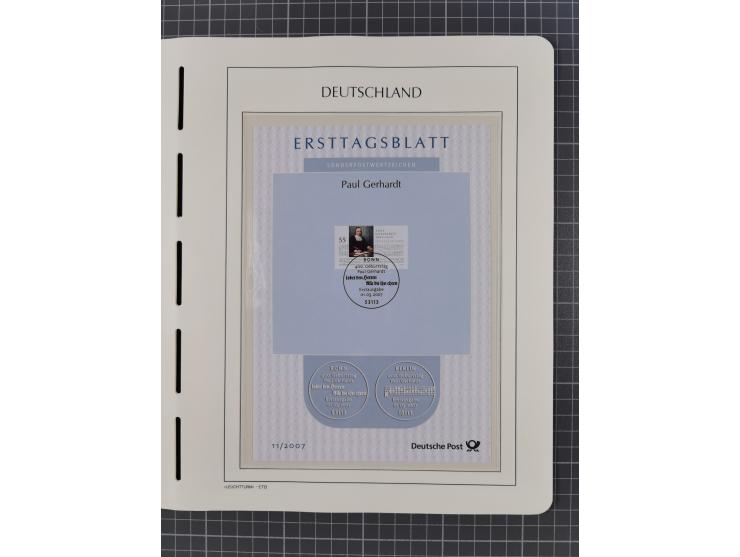 1949/2024, umfangreiche postfrische und zusätzlich teils gestempelte Sammlung in über 100 Vordruckalben und hunderten losen B