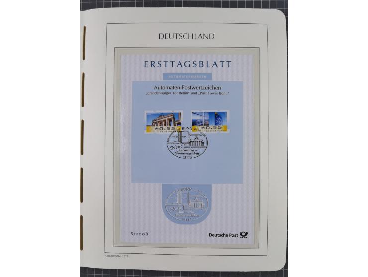 1949/2024, umfangreiche postfrische und zusätzlich teils gestempelte Sammlung in über 100 Vordruckalben und hunderten losen B